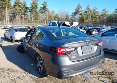2022 Subaru Legacy Premium z USA, uszkodzony, nr VIN 4S3BWAF61N3018215